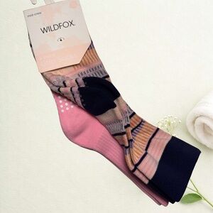 2 Pack Grip Socks Pilates Barre Crew Socks 🩰 🤍 ✨ 🌸